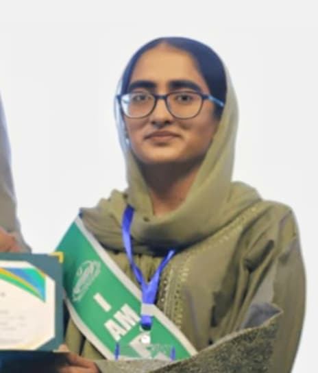 Sara Manzoor - Full Stack Developer